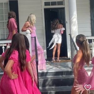 White Dress with Bow and Detachable puff sleeves